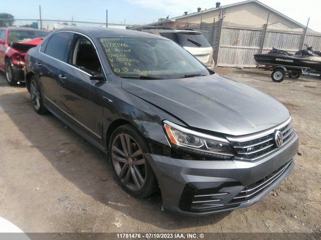 Volkswagen Passat Highline W/ R-line 2018 1VWEA7A38JC000605 zdjęcie główne