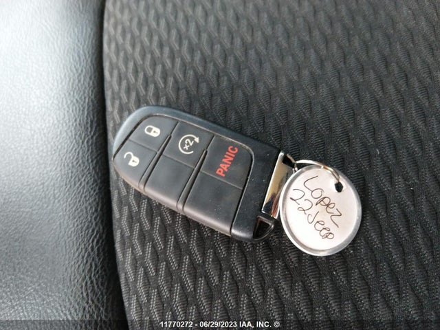 3C4NJDBB8NT214673 Jeep Compass Latitude