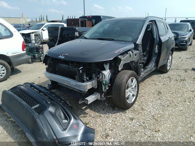 3C4NJDBB8NT214673 Jeep Compass Latitude
