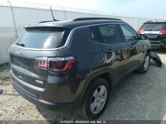 3C4NJDBB8NT214673 Jeep Compass Latitude