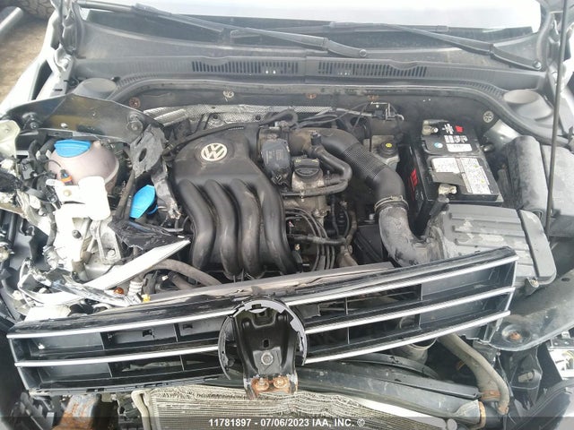 3VW2K7AJ7FM311625 Volkswagen JETTA S
