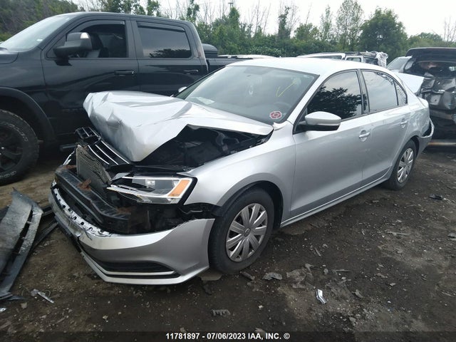 3VW2K7AJ7FM311625 Volkswagen JETTA S