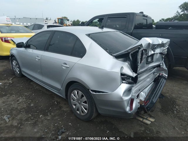 3VW2K7AJ7FM311625 Volkswagen JETTA S