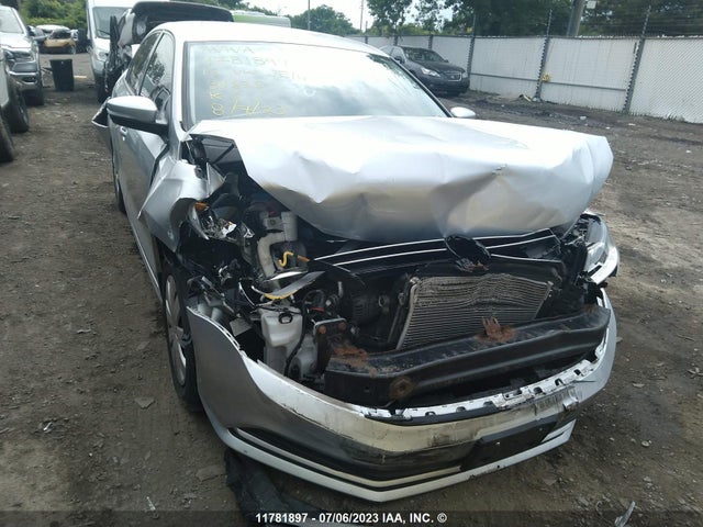 3VW2K7AJ7FM311625 Volkswagen JETTA S
