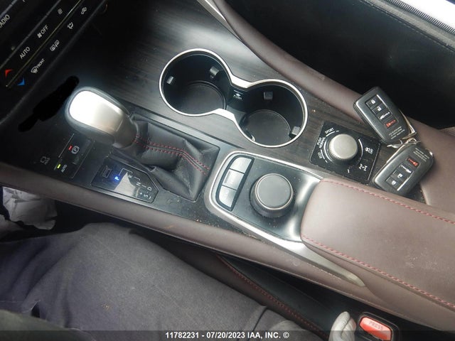 2T2BZMCA6JC155195 Lexus RX 350