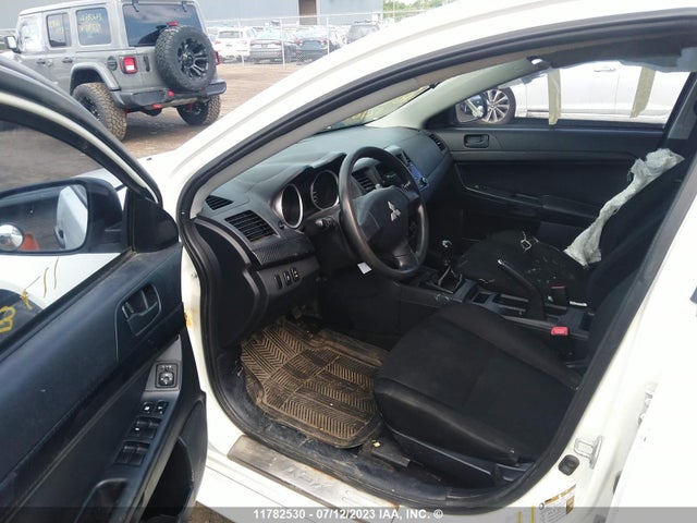JA32U1FU8EU605640 Mitsubishi LANCER DE