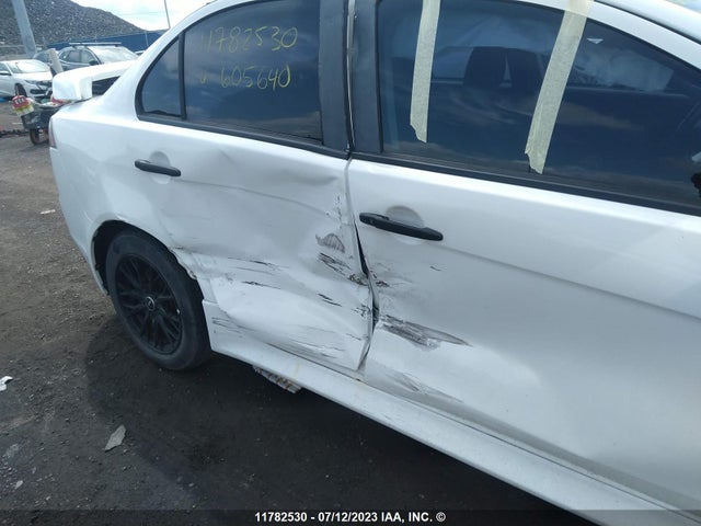 JA32U1FU8EU605640 Mitsubishi LANCER DE