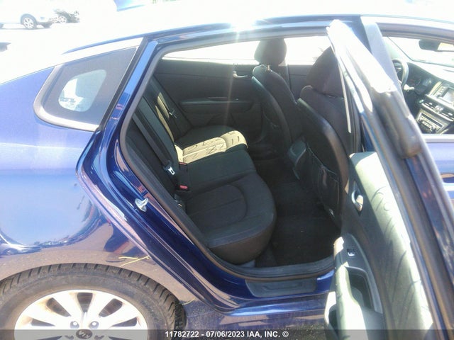 KIA Optima Lx 2016 5XXGT4L33GG082964 Image 8