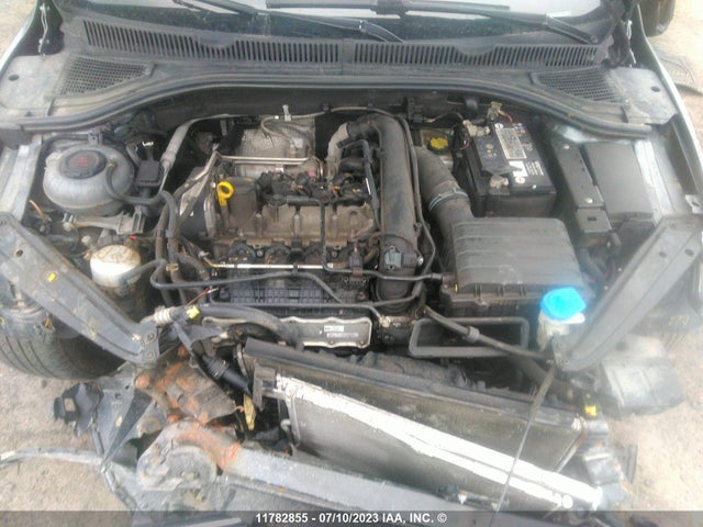 3VWE57BU8KM107956 Volkswagen JETTA SEL