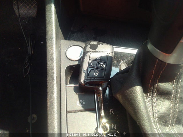3VWE57BUXKM263321 Volkswagen JETTA SEL