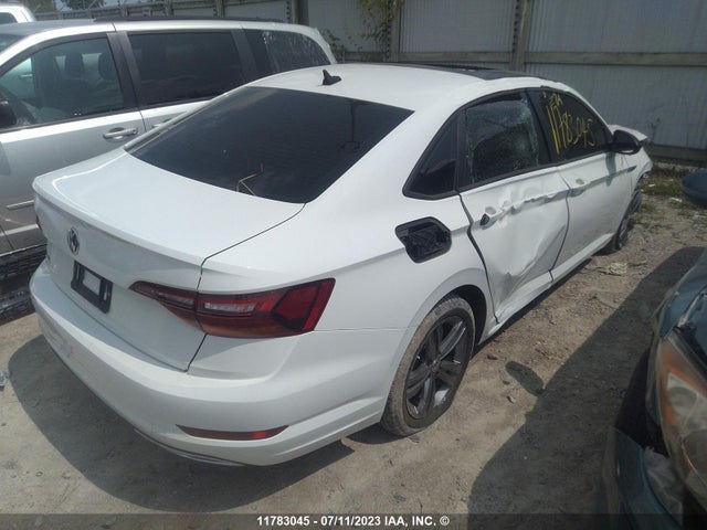 3VWE57BUXKM263321 Volkswagen JETTA SEL