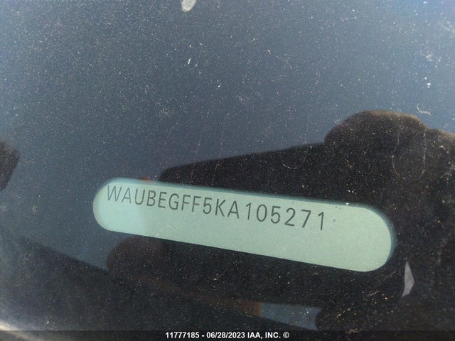 WAUBEGFF5KA105271 Audi A3 PREMIUM