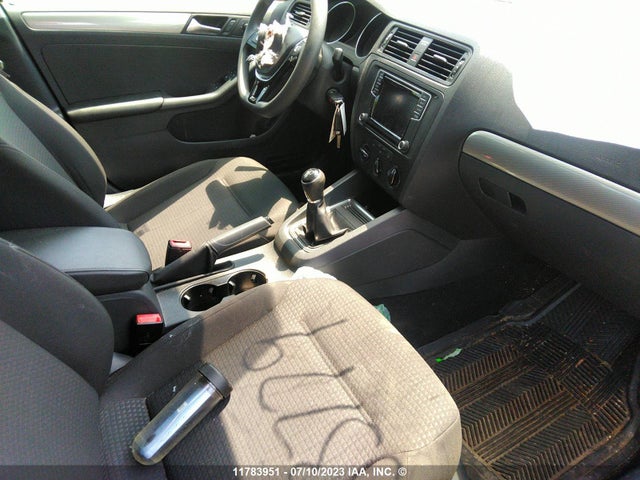 3VW167AJ6GM325159 Volkswagen JETTA S