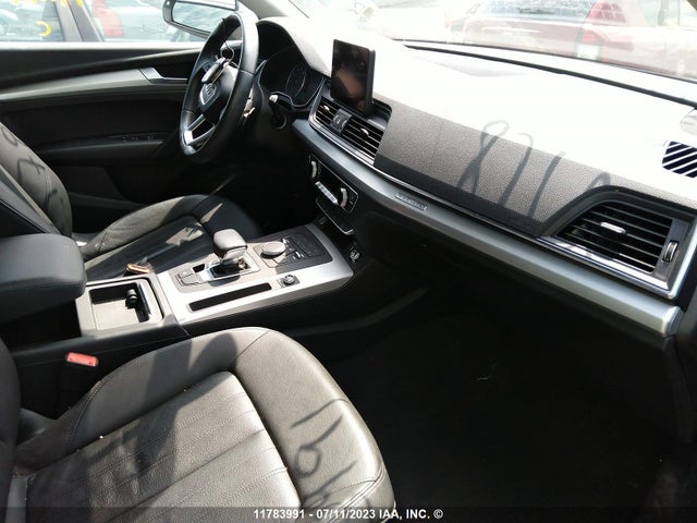 WA1ANAFY9K2118428 Audi Q5 PREMIUM