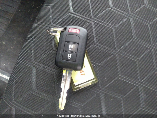JA4AJUAU1NU602152 Mitsubishi RVR ES