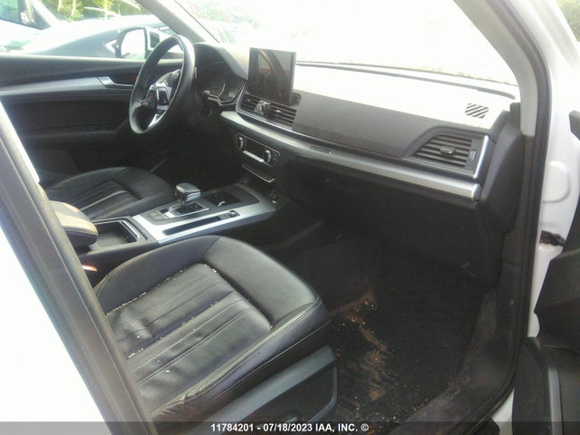 WA1AAAFY6M2019984 Audi Q5 PREMIUM
