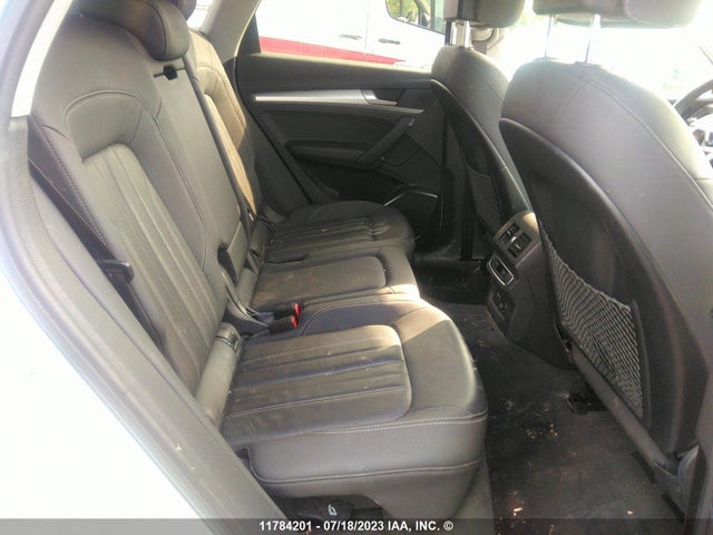 WA1AAAFY6M2019984 Audi Q5 PREMIUM