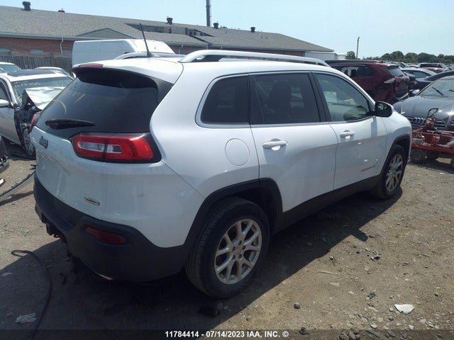 1C4PJMCS5GW141458 Jeep Cherokee Latitude