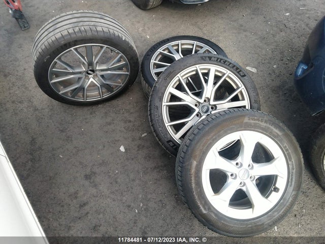 WA1FECF35L1037021 Audi Q3 Prestige S-line