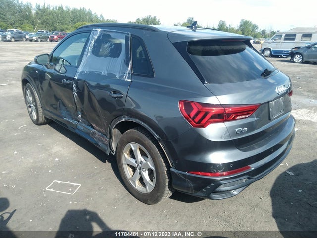 WA1FECF35L1037021 Audi Q3 Prestige S-line