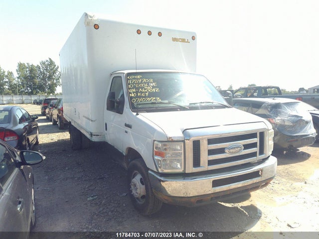 2010 Ford Econoline E450 Super Duty Cutwy Van მანქანა იყიდება აუქციონზე, vin: 1FDXE4FL8ADA60042, აუქციონის ნომერი: 11784703