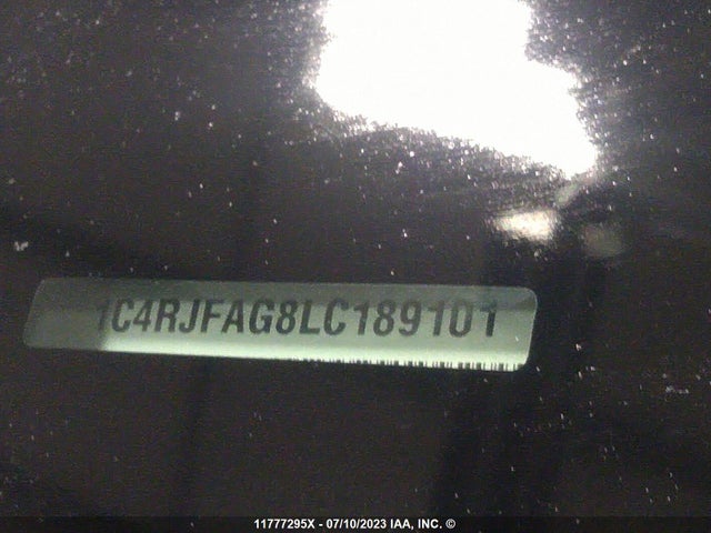 1C4RJFAG8LC189101 Jeep Grand Cherokee Laredo