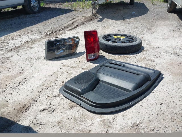 1C6RR7FG8JS285070 RAM 1500 St