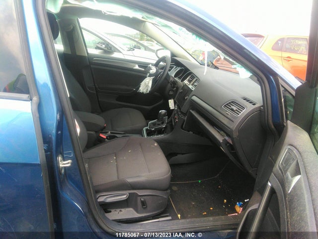 3VWG57AU8MM013394 Volkswagen GOLF