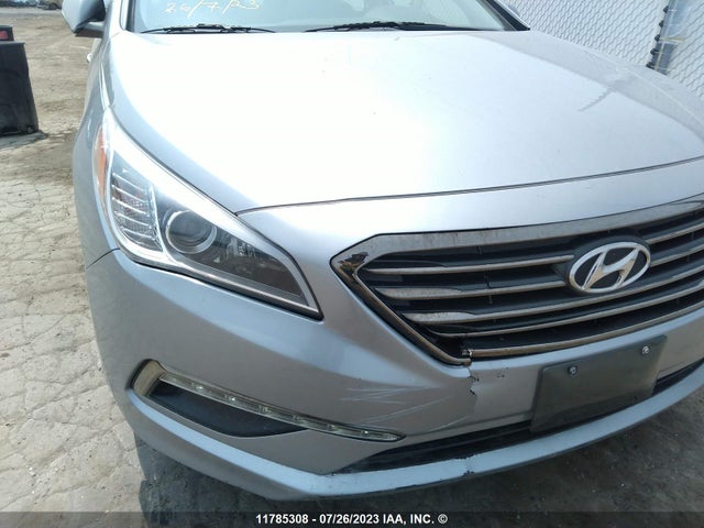 Hyundai SONATA SE 2016 5NPE24AF3GH319626 Image 6