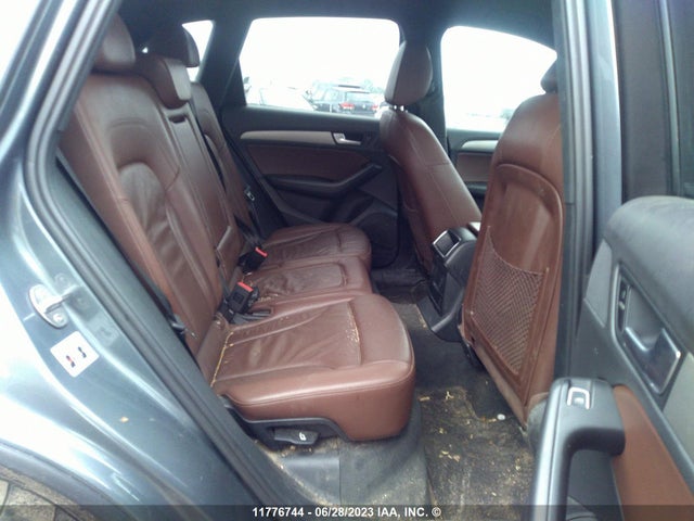 WA1CFCFP2EA099272 Audi Q5 PREMIUM