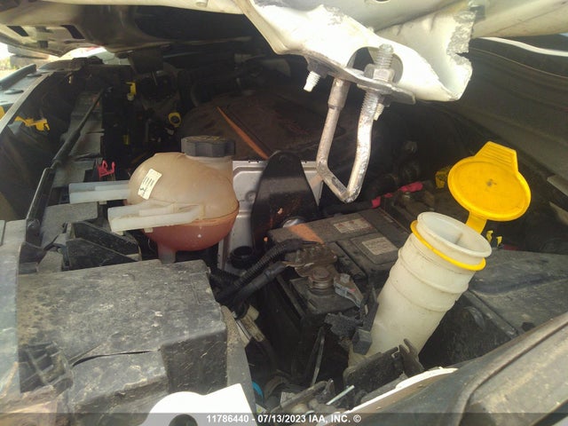 ZACCJBBTXFPC45484 Jeep Renegade Latitude