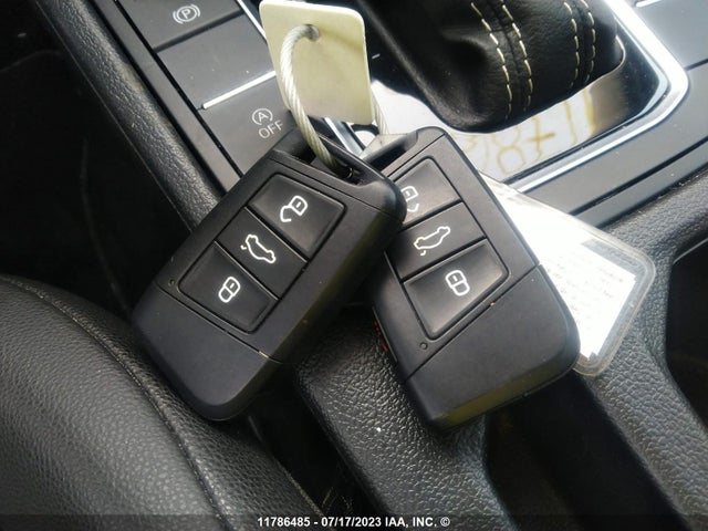 3VWE57BU2MM062306 Volkswagen JETTA SEL