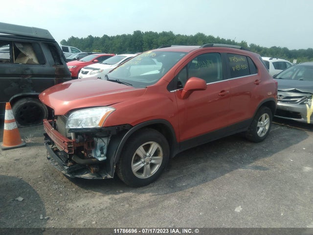 Chevrolet TRAX 1LT 2016 3GNCJPSB5GL189850 Image 2