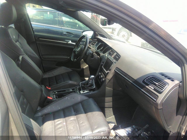 WVWVF7AU7HW077844 Volkswagen Golf R