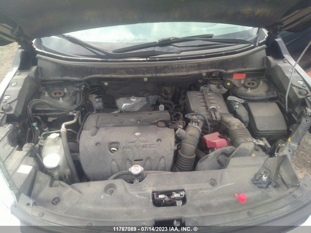 JA4AJUAU7MU601165 Mitsubishi RVR ES