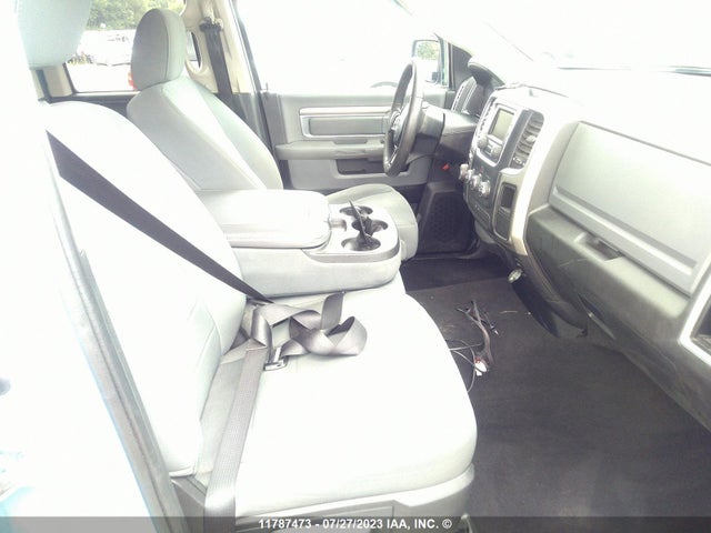 1C6RR6GM0GS333216 RAM 1500 Slt
