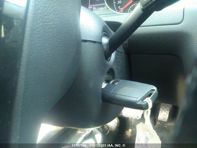 3VWG17AU0JM270833 Volkswagen GOLF S/SE