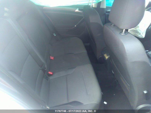 3VWG17AU0JM270833 Volkswagen GOLF S/SE