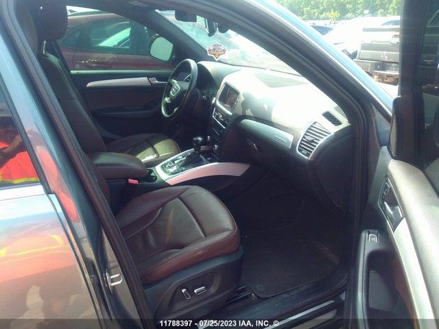 WA1LFCFP7FA103656 Audi Q5 Premium Plus