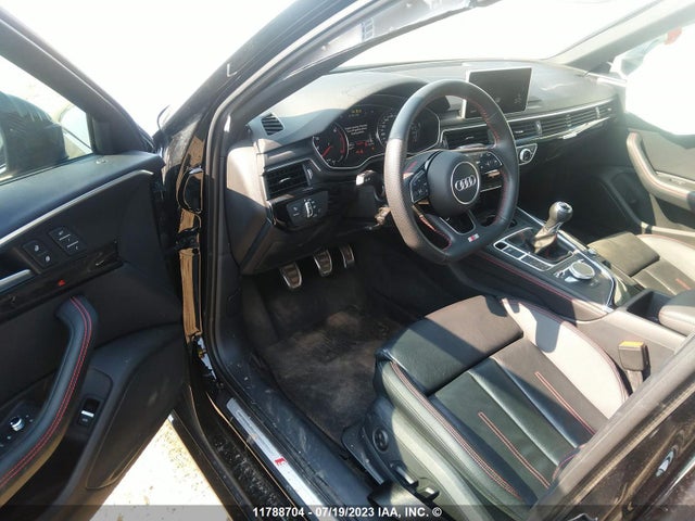 WAUPNAF40JA209196 Audi A4 Premium Plus