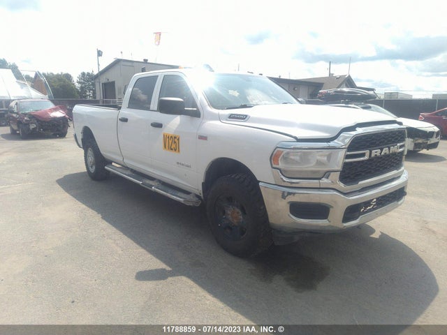 3C6UR5HJ2KG581010 auction archive image