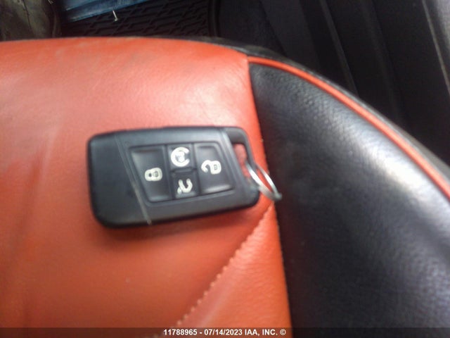 3VV4B7AX1JM071921 Volkswagen Tiguan Sel Premium