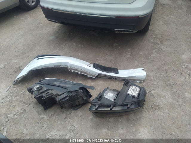 3VV4B7AX1JM071921 Volkswagen Tiguan Sel Premium