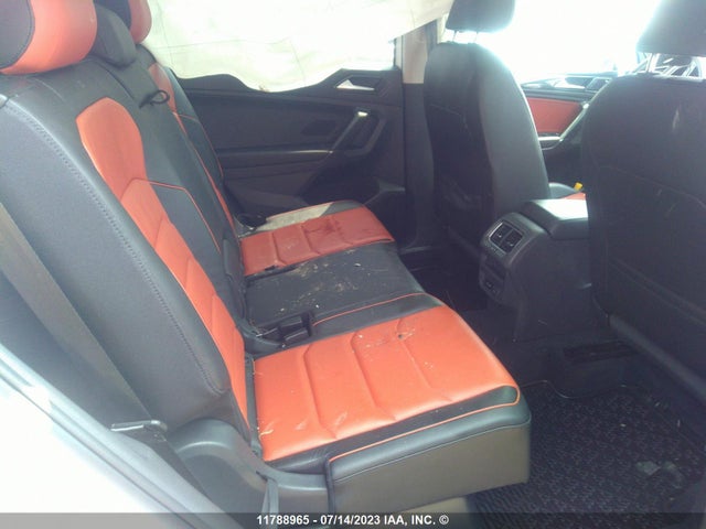 3VV4B7AX1JM071921 Volkswagen Tiguan Sel Premium