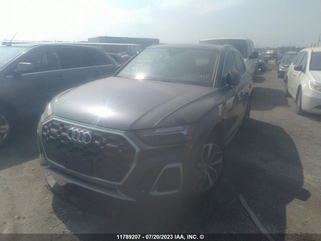 WA1FAAFY7N2136044 Audi Q5 Prestige 45