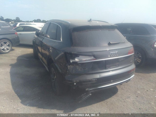 WA1FAAFY7N2136044 Audi Q5 Prestige 45
