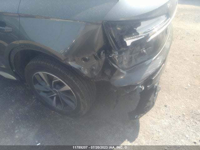 WA1FAAFY7N2136044 Audi Q5 Prestige 45