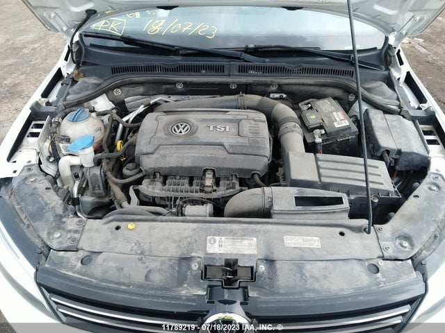 3VWD07AJ4EM273333 Volkswagen JETTA SE
