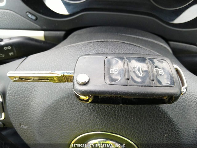 3VWD07AJ4EM273333 Volkswagen JETTA SE