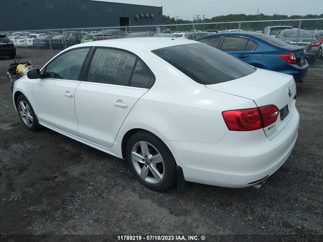 3VWD07AJ4EM273333 Volkswagen JETTA SE